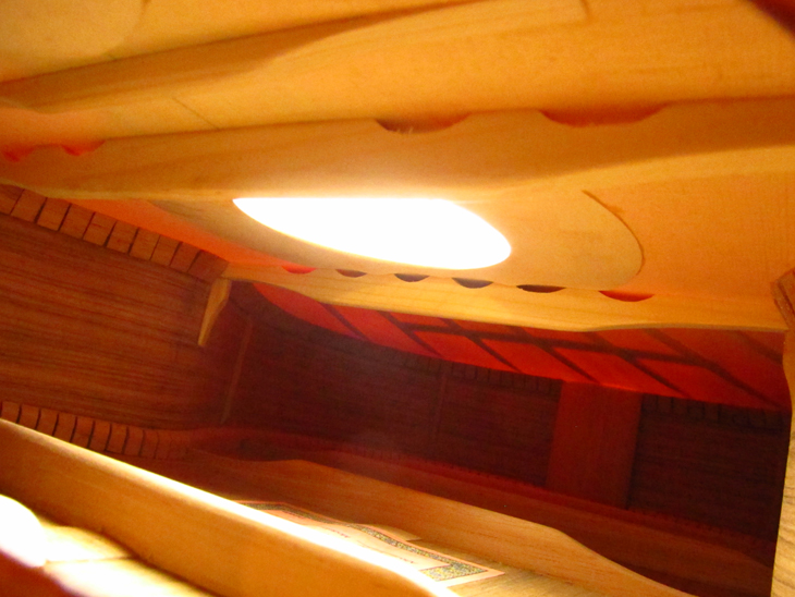 SH1927-spruce-whitebrdg-ovang-fraction-orange-1-A